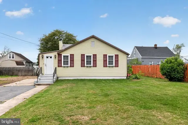 202 Minquadale Blvd, New Castle