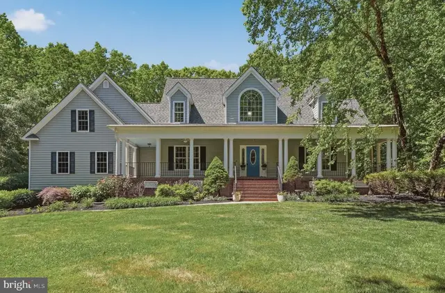 2633 Genito Rd, Powhatan