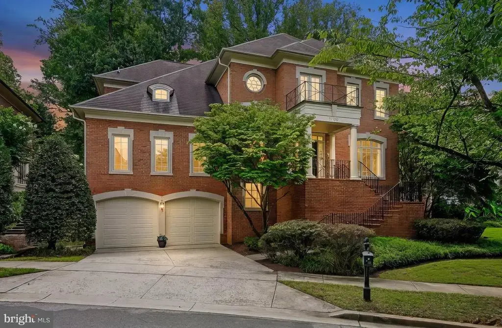6706 Honesty Dr, BETHESDA