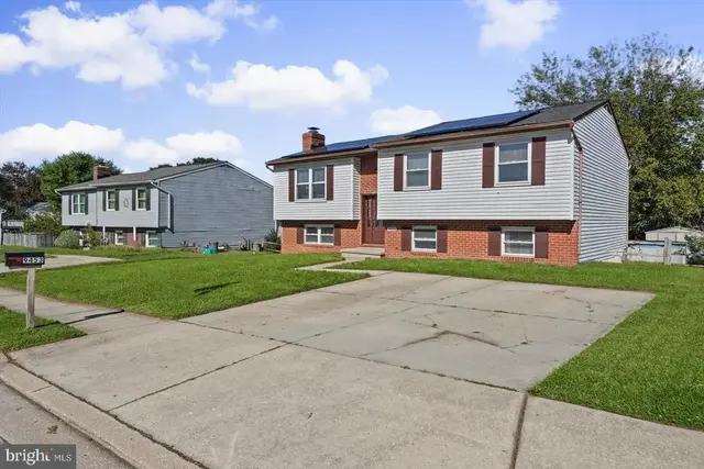 9453 Seven Courts Dr, Baltimore