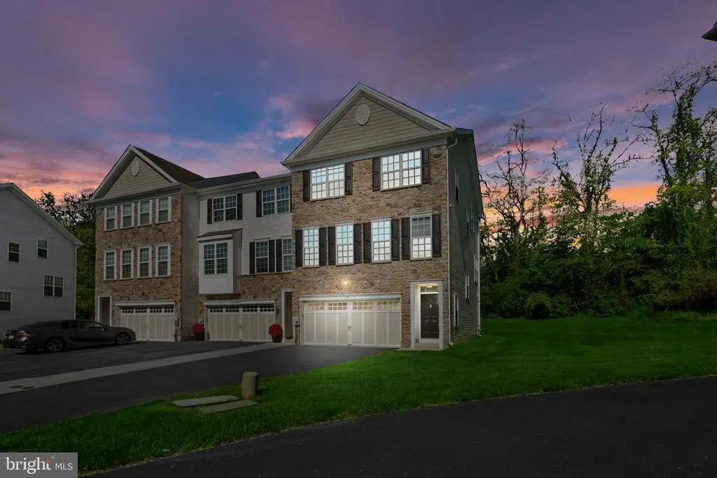 415 Chestnut Ct, LANGHORNE