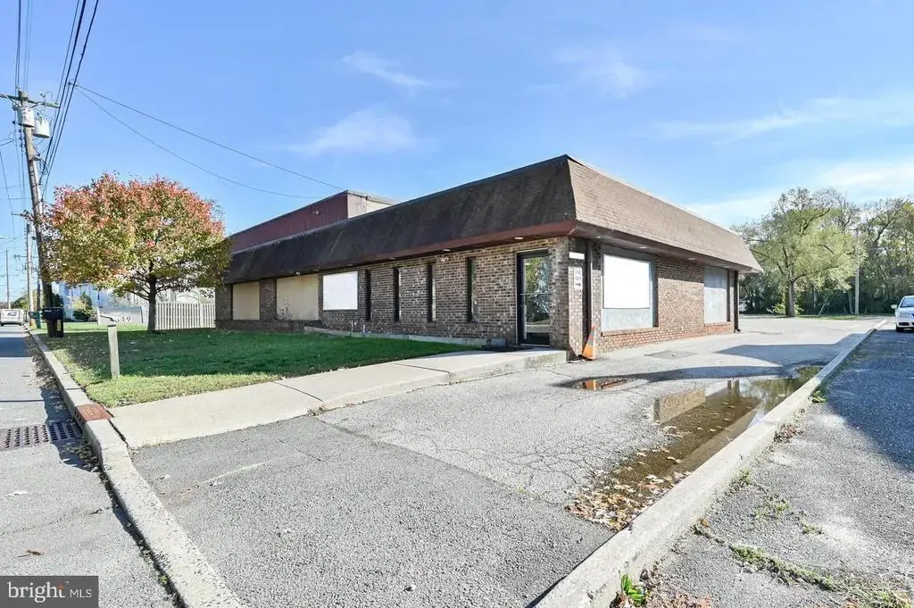 619 Church St, PLEASANTVILLE