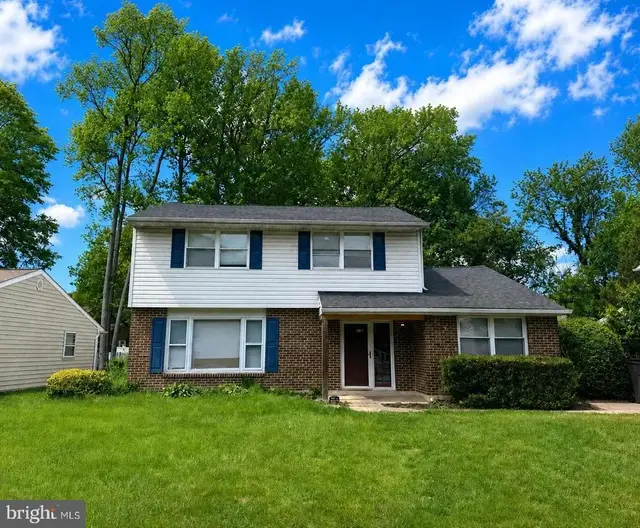 93 S Skyward Dr, Newark