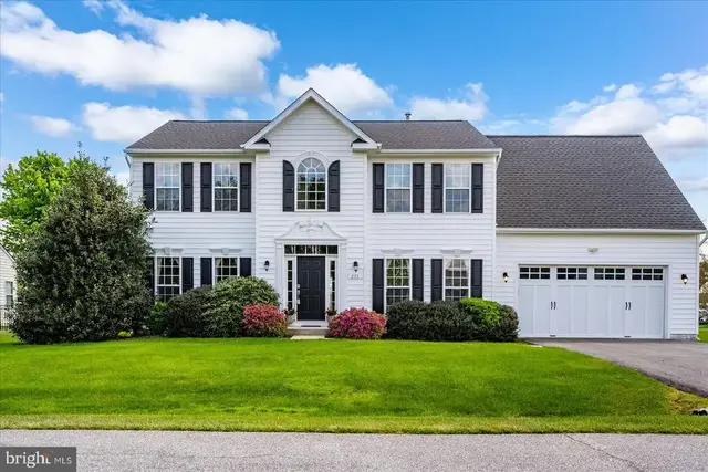 273 Powell Cir, Berlin
