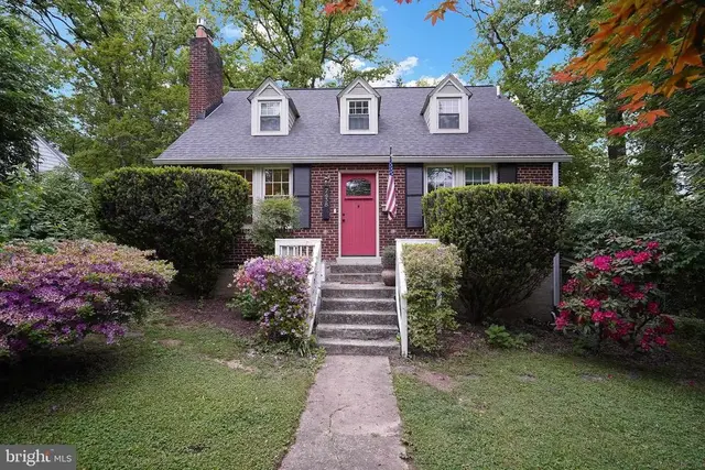 7438 Baltimore Ave, Takoma Park