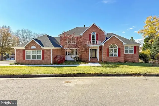 1300 Pinstripe Ct, Vienna