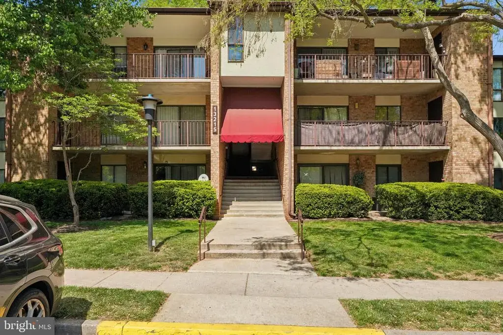 13215 Dairymaid Dr #302, GERMANTOWN