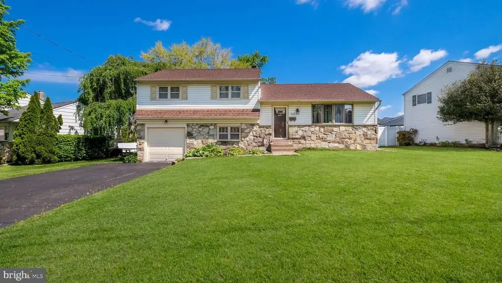 969 Marian Rd, WARMINSTER