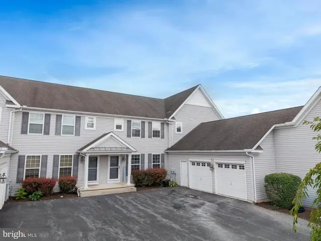 1955 Preserve Ln, Palmyra