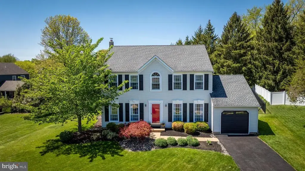 1588 Marie Cir, WARRINGTON