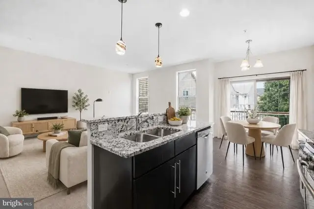 43180 Witham Sq, Ashburn