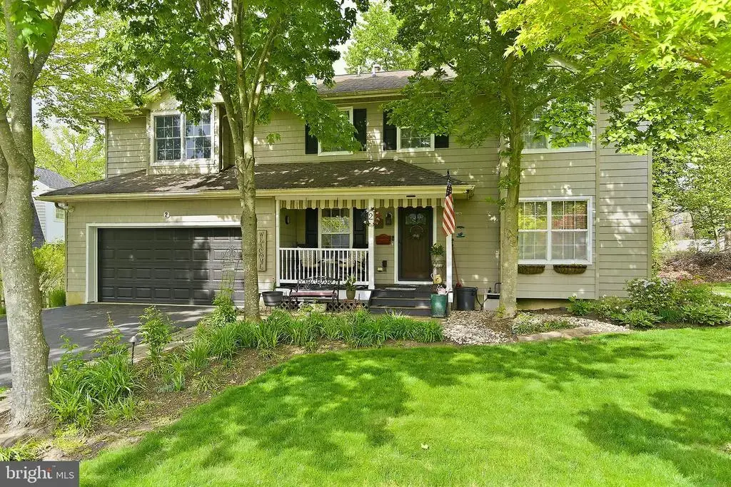 2 Maiden Ln, TOMS RIVER