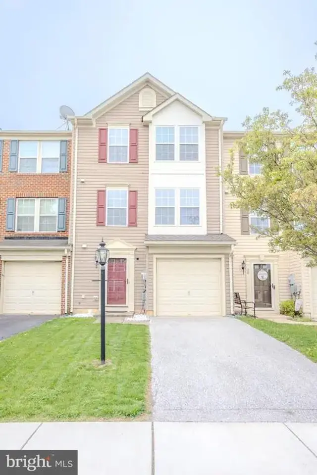 16 Forest View Ter, Hanover