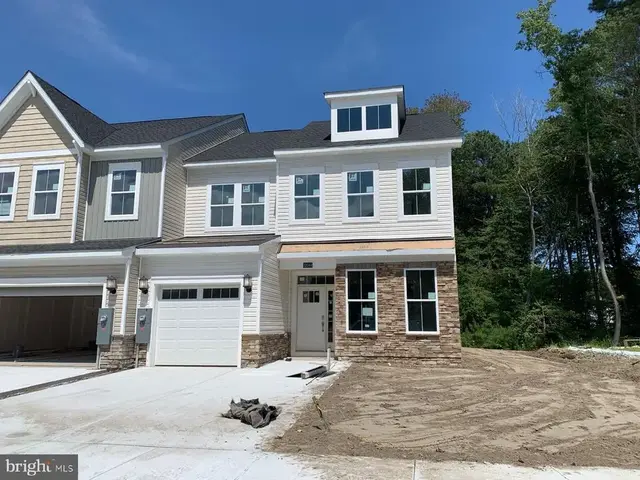 32044 White Tail Dr #th117, Frankford