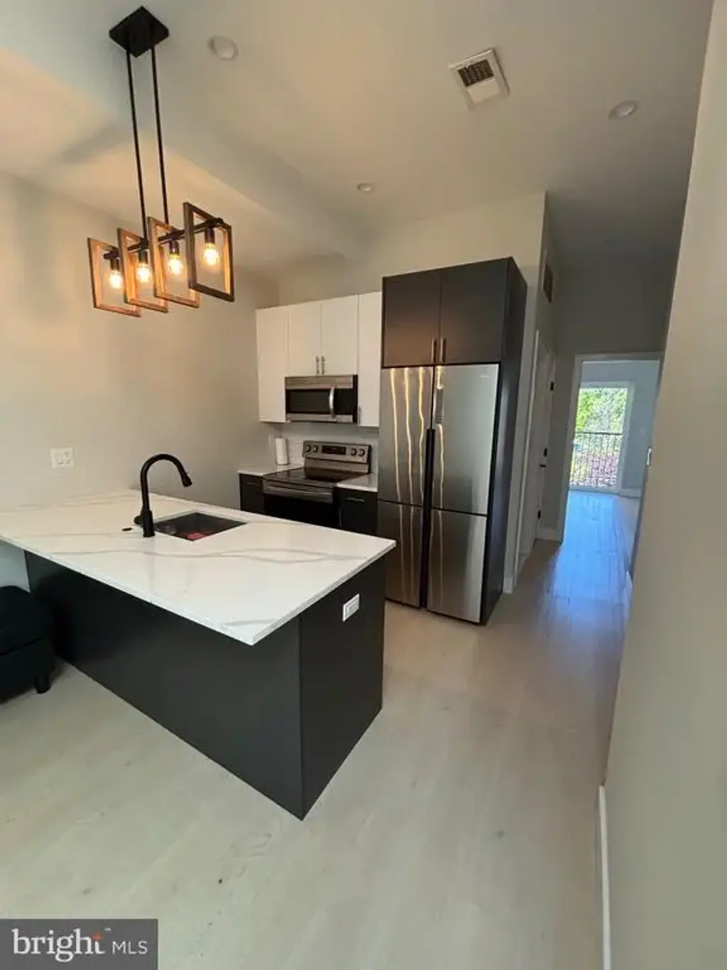 1809 Master St #3, PHILADELPHIA