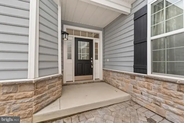 324 Moorings Cir #108, Stevensville