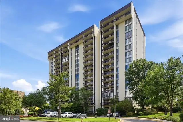 5300 Holmes Run Pkwy #1418, Alexandria