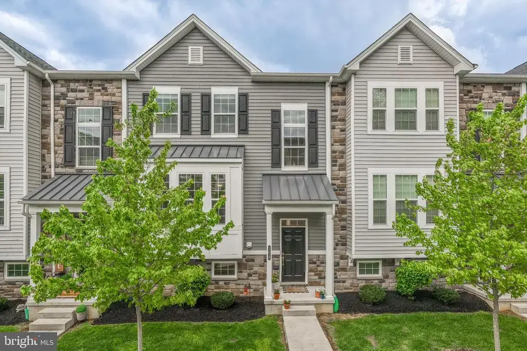 104 Hartzels Ln, CHALFONT
