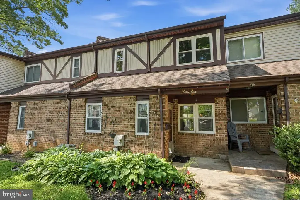 45 Hollybrooke Dr, LANGHORNE