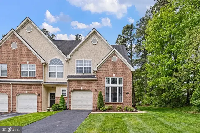27 Forest Gate Ln, Wilmington