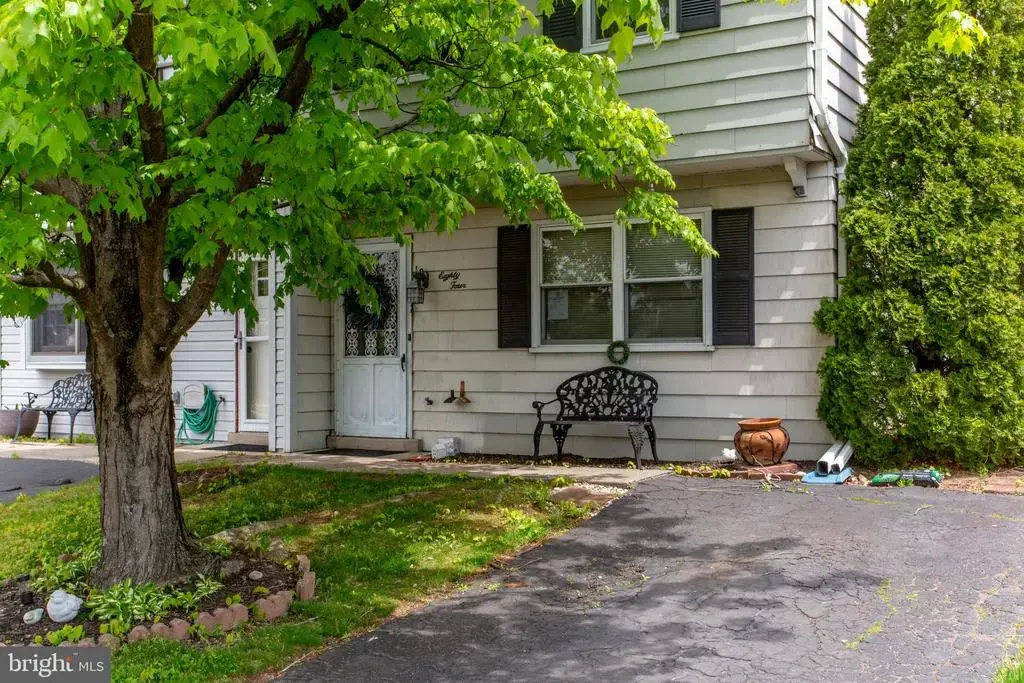 84 Dewsbury Ln, QUAKERTOWN