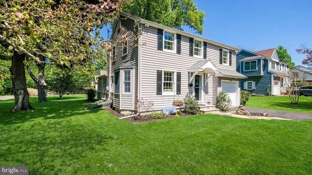 235 N Clinton St, DOYLESTOWN