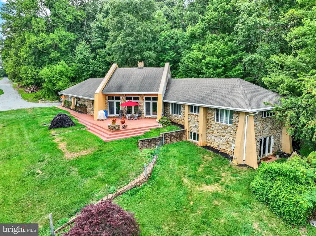 8272 Woodbine Rd, AIRVILLE