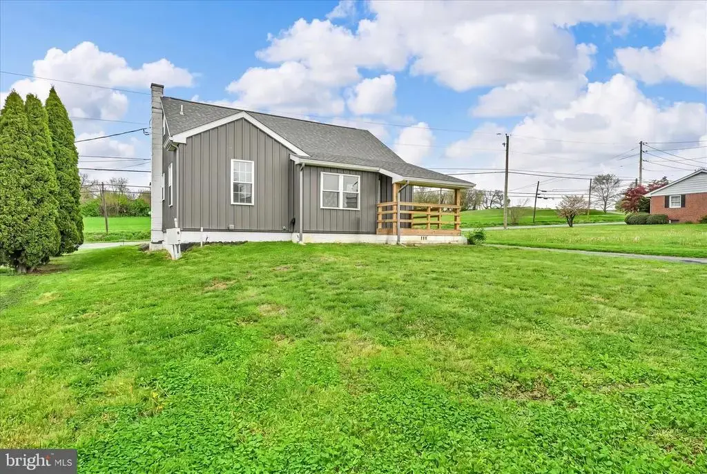 4381 Division Hwy, EAST EARL