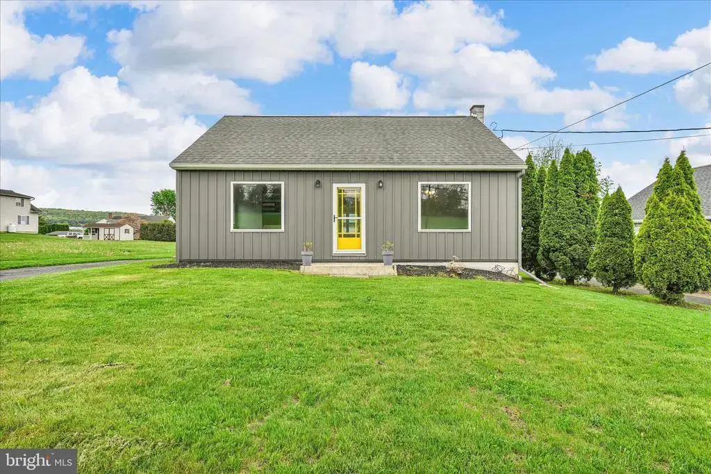 4381 Division Hwy, EAST EARL