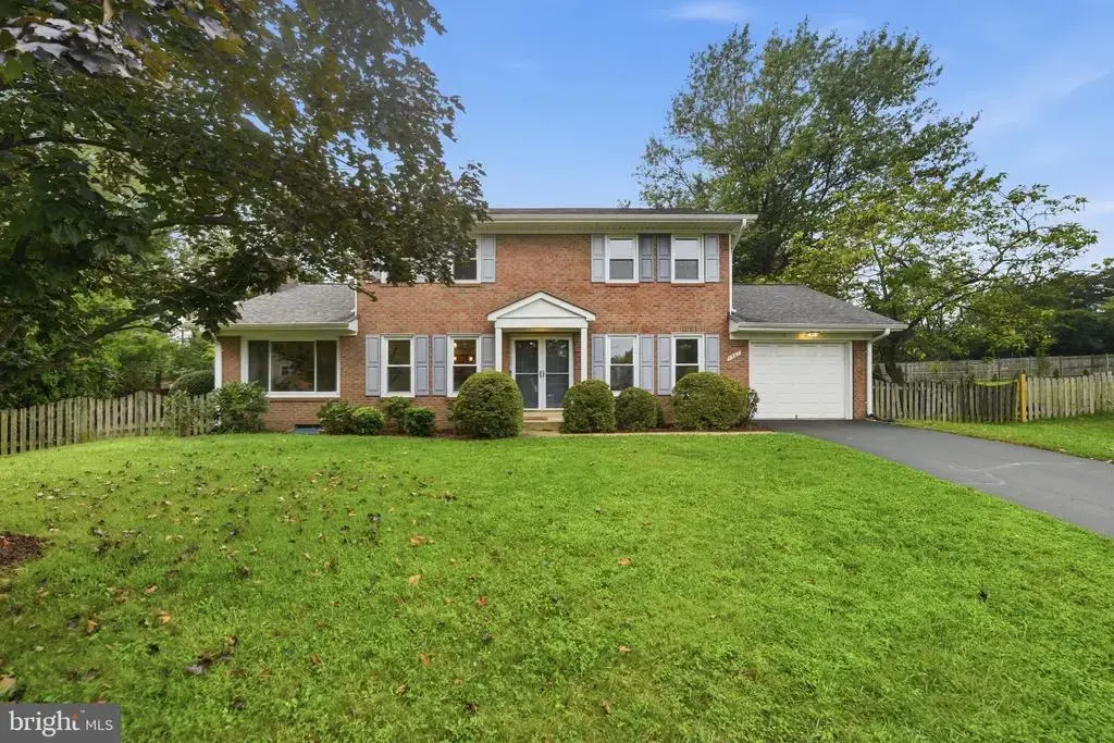 1301 Lopp Ct, HERNDON