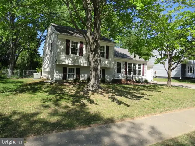 123 Quail Hollow Dr, Dover