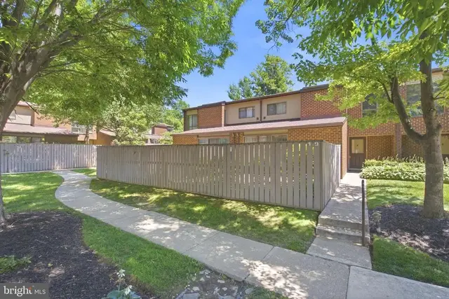 19 Saddle Ct #b, Baltimore