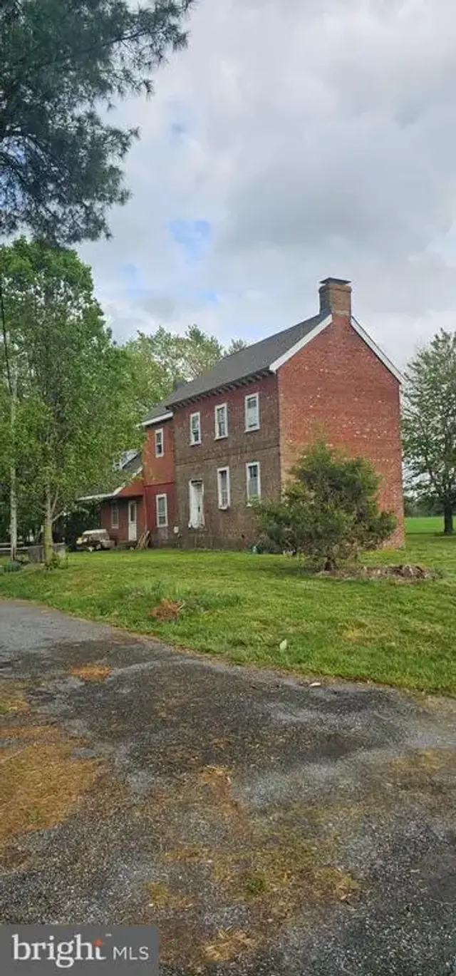210 Mount Olive Cemetery Rd, Felton