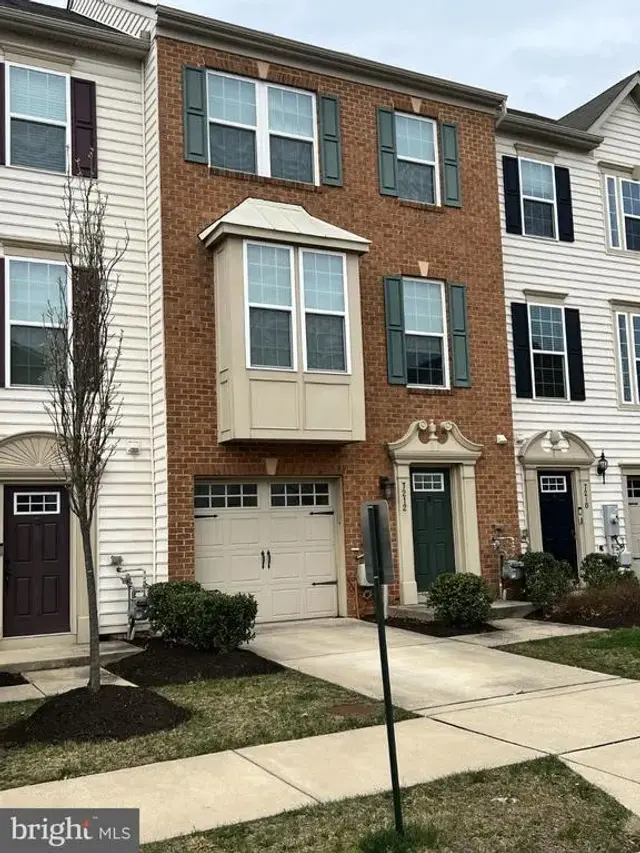 7212 Sun King Dr, Elkridge
