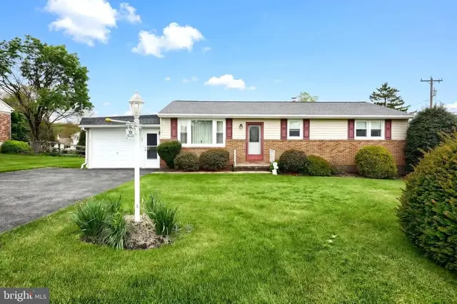 60 Meadow Ln, Gettysburg