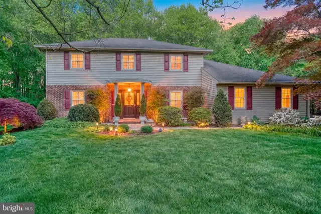 112 Tall Pines Rd, Newark