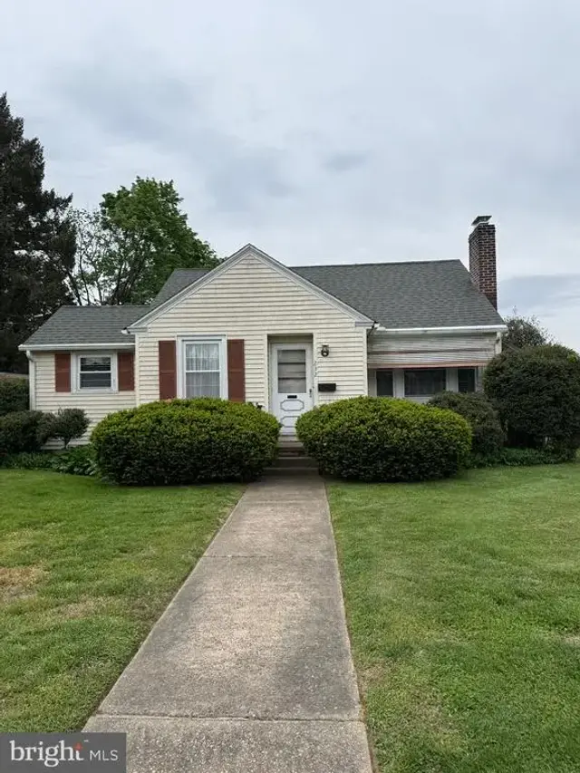 232 Lotus St, Dover