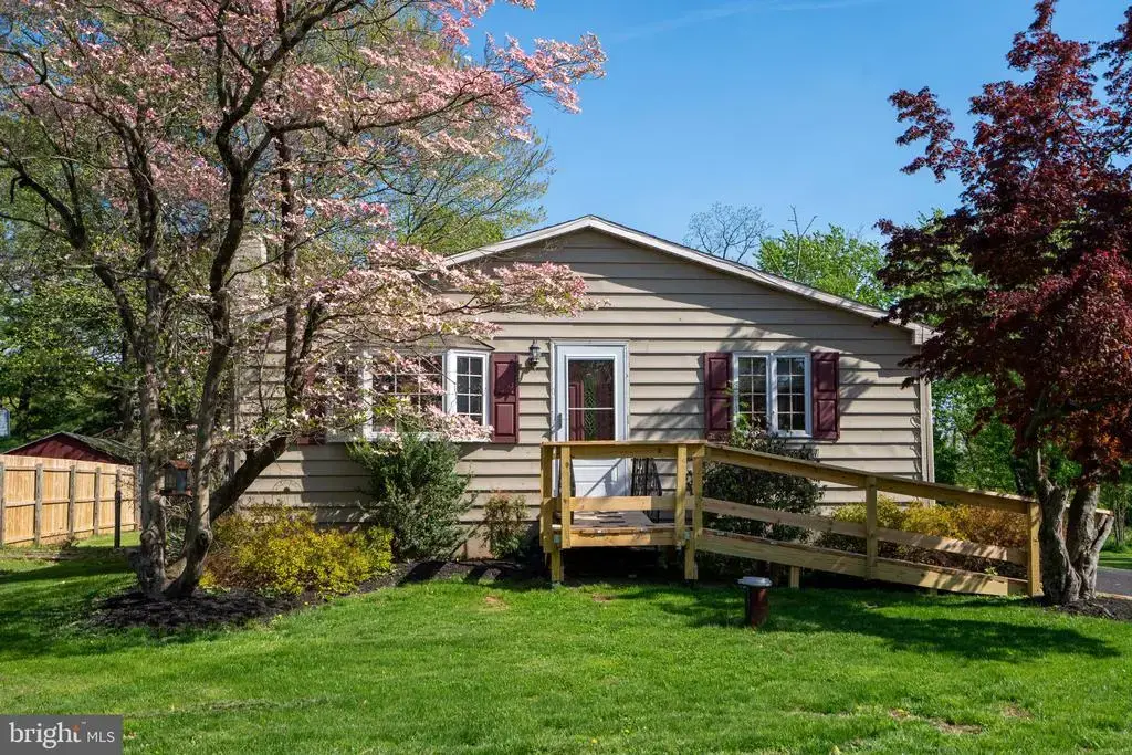 514 Fairhill Rd, HATFIELD