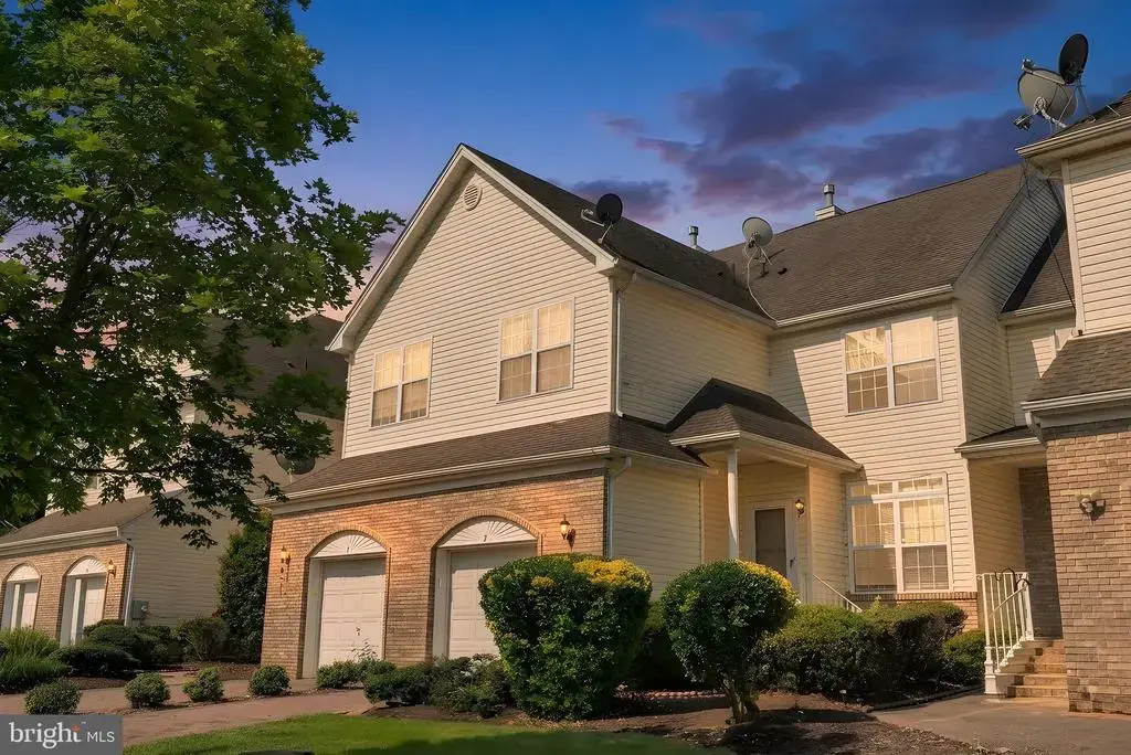 9 Shelley Cir, EAST WINDSOR