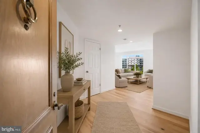 5000 Battery Ln #704, Bethesda