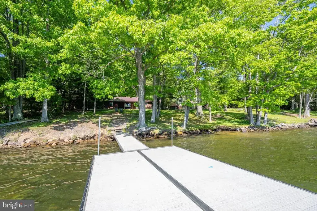 2187 State Park Rd, SWANTON