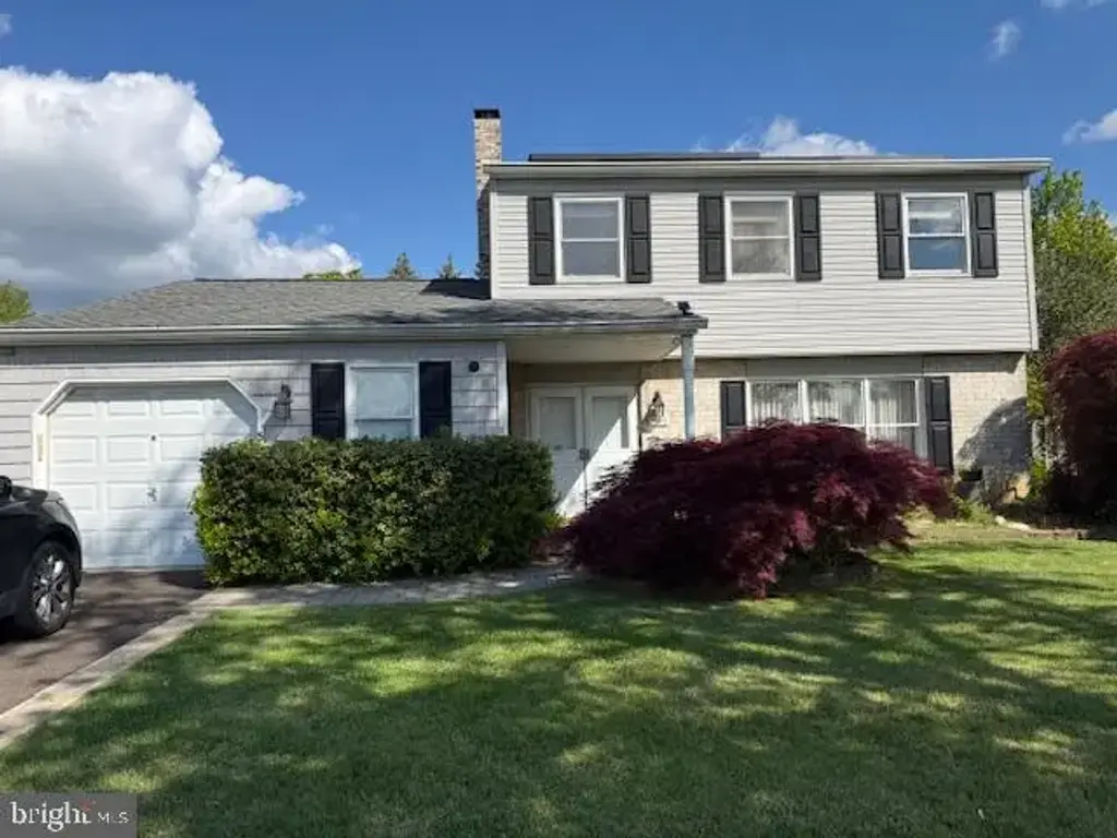 1549 Barnswallow Dr, BENSALEM