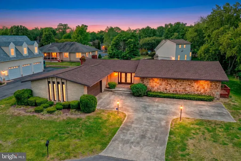 7 Woods Ln, ocean view