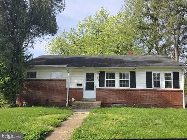 20 Chesterfield Dr, New Castle