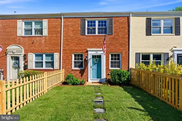 29 Mount Vernon Ave, Alexandria