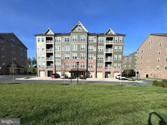 3422 Angelica Way #203, Frederick