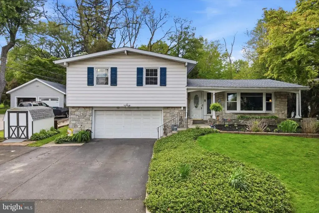 843 Sterner Mill Rd, FEASTERVILLE TREVOSE