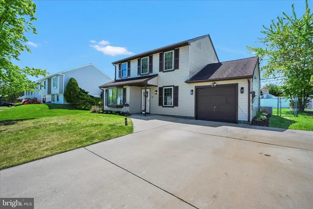 616 S Oxford Valley Rd, FAIRLESS HILLS