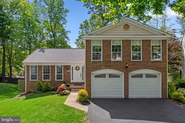 10901 Fox Sparrow Ct, Fairfax