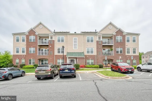 303 Lothian Way #303, Abingdon
